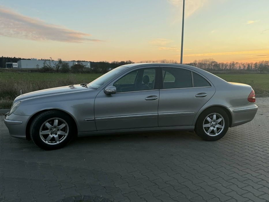 Mercedes Benz E klasa elegance w211 elegance 2.7cdi rok 2003