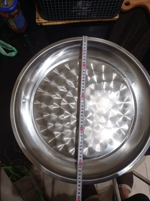 Продам розноси,таця