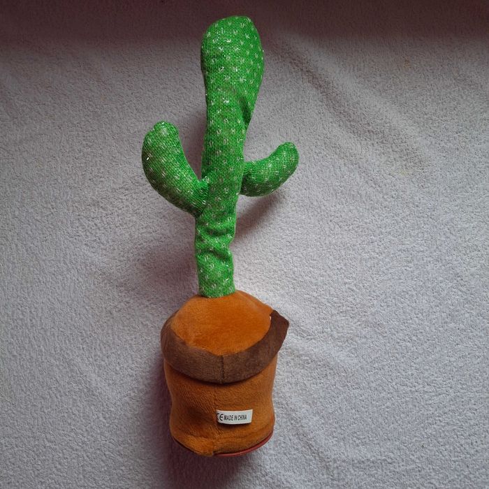Interaktywny Kaktus Śpiewa Tańczy Powtarza Świeci Bateria USB