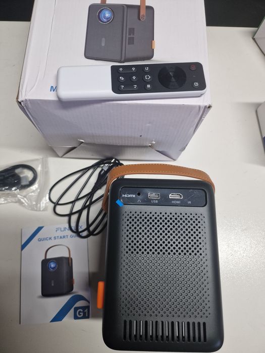 projetor Funflix G1 é um projetor multimédia compacto e portátil, concebido tanto para entretenimento doméstico como para uso no exterior