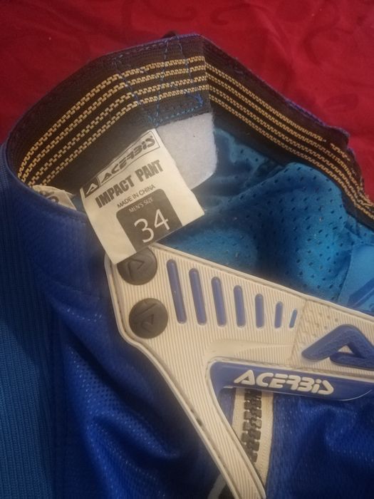 Conjunto Calcas de Motocross e peitoral