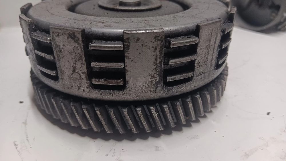 Czesci  silnika Chart 210.