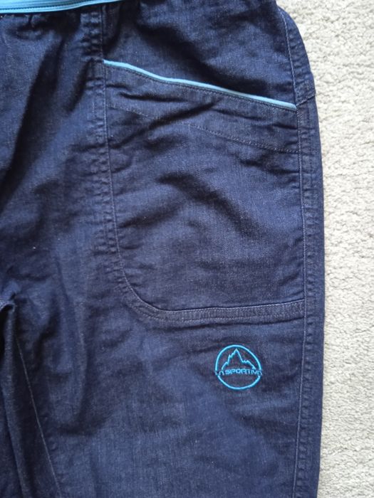 Продам жіночі джинси Італія lv sportiva р s