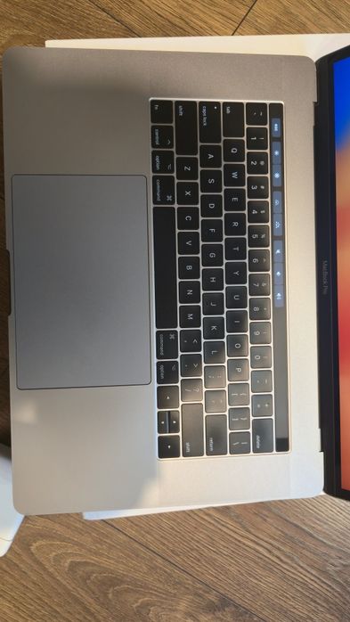Apple Macbook Pro