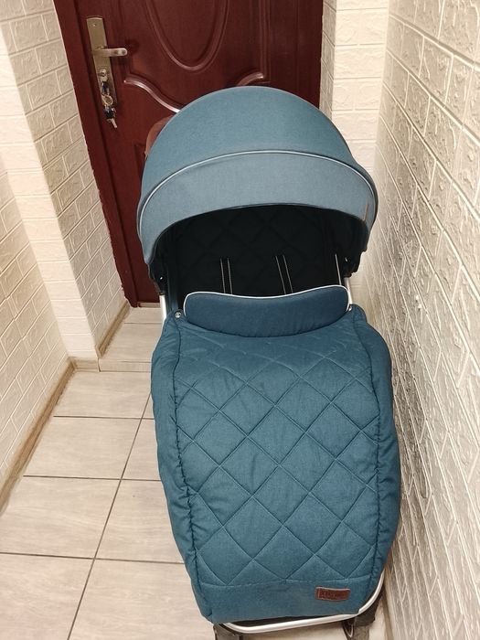 Продам коляску стан 8/10