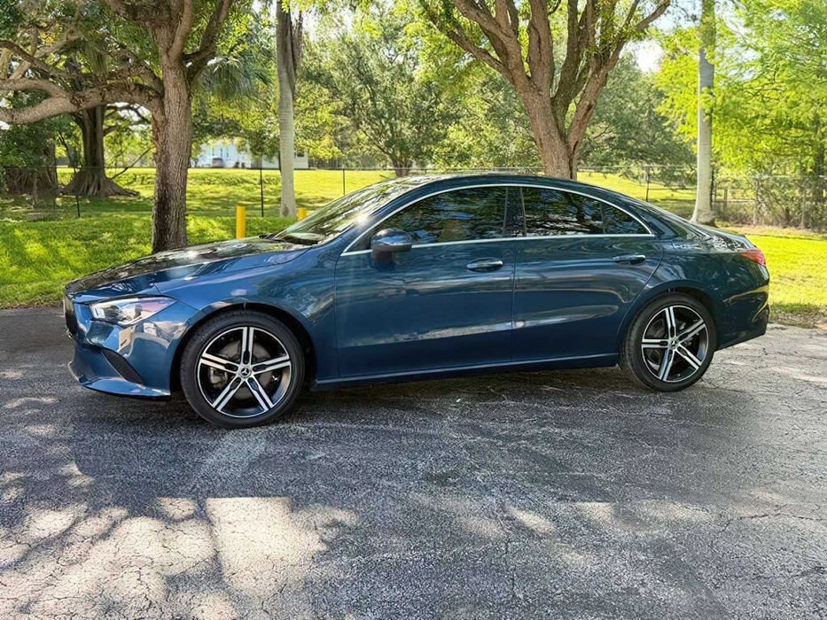 Mercedes-Benz CLA 250 4MATIC      2021
