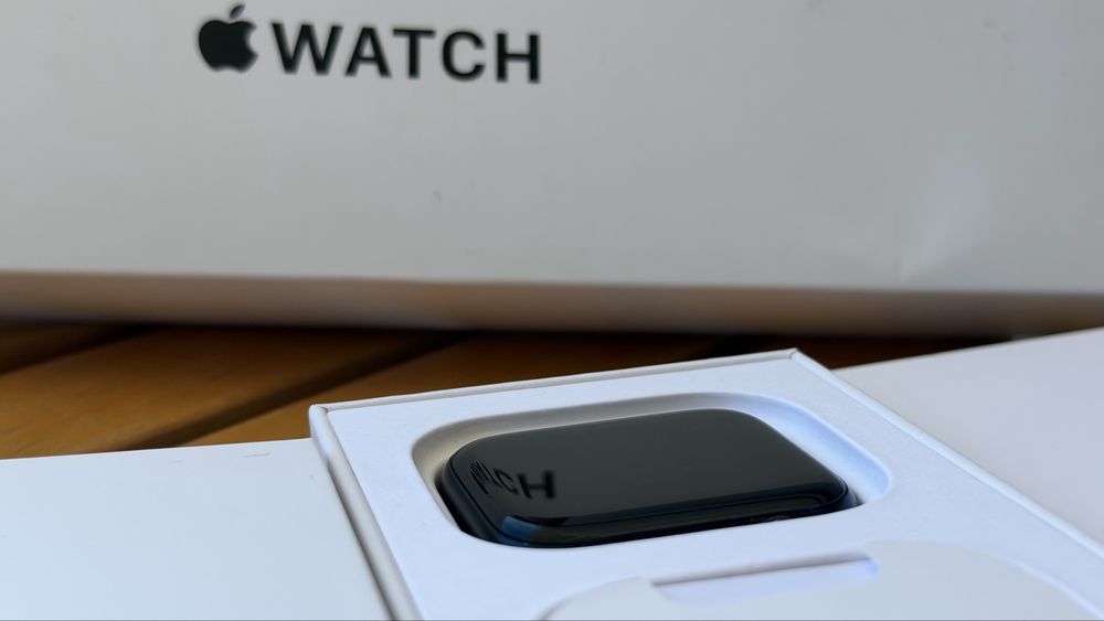 Apple Watch SE - 2nd Geração 44mm