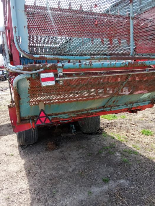 Przyczepa samozbierająca Mengela