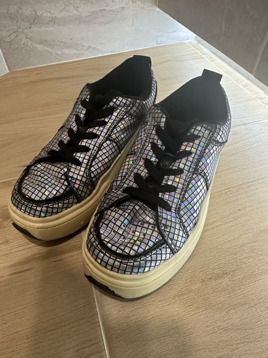 Кросівки снікерси zara 33р.