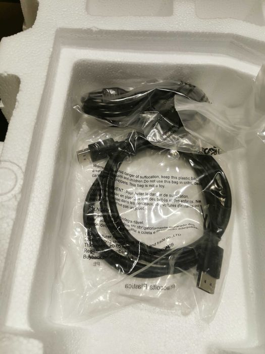 Monitor Asus tuf gaming vg24v