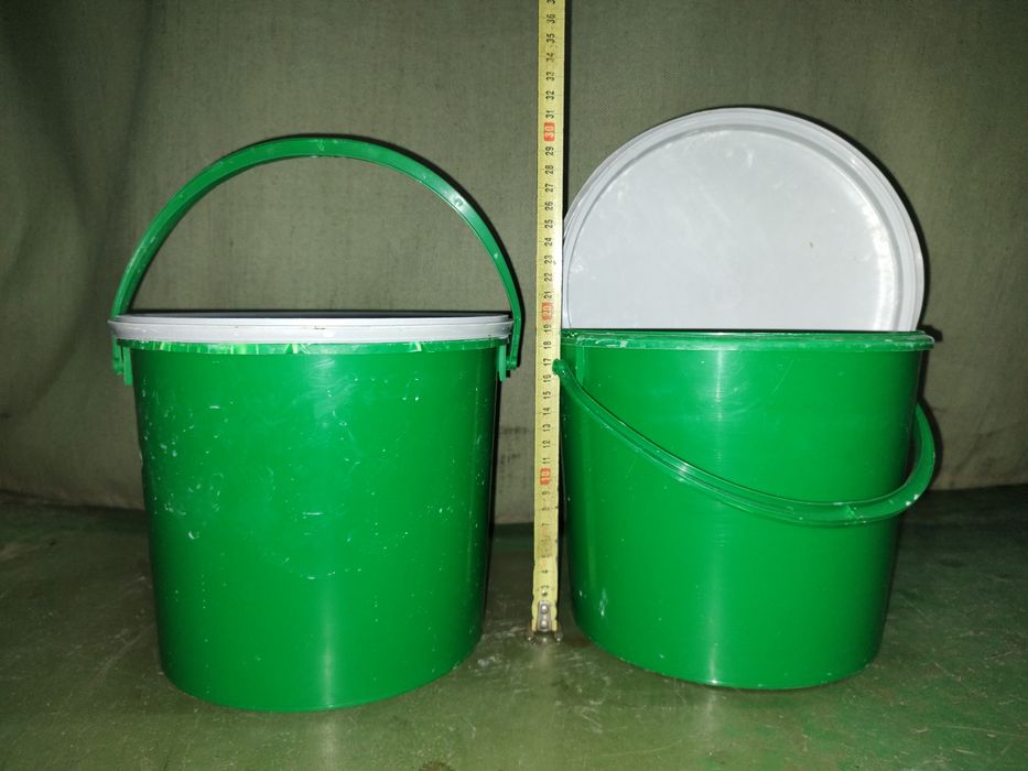 Продам каністри, пластикові відра