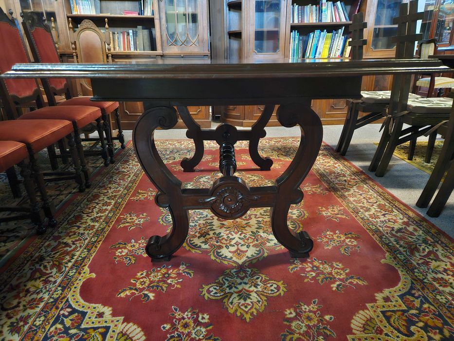 Mesa de sala em madeira - extensível - Só a mesa as cadei