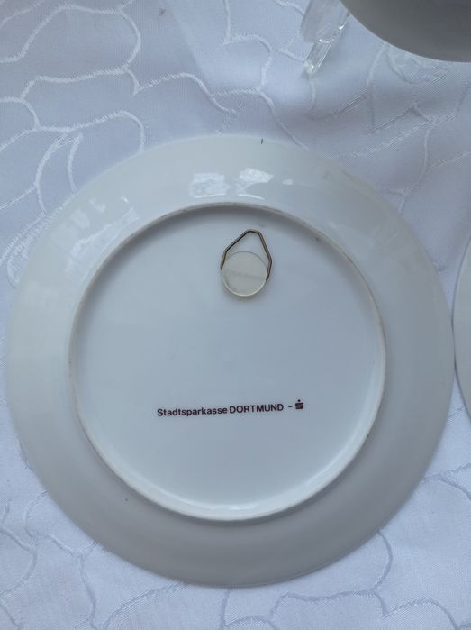 Zestaw 3 porcelanowych talerzy