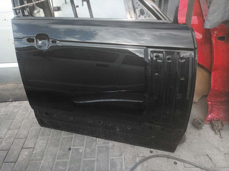 Drzwi prawe przód Land Range  Rover IV L405