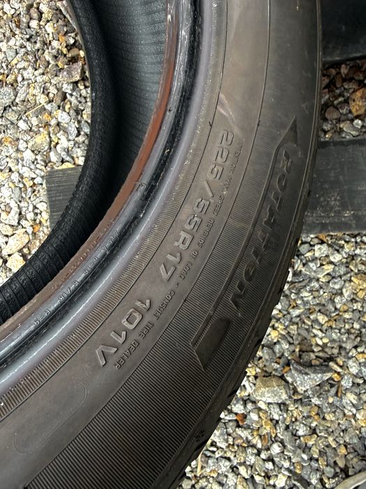 шини резина R17 225.55 зима данлоп