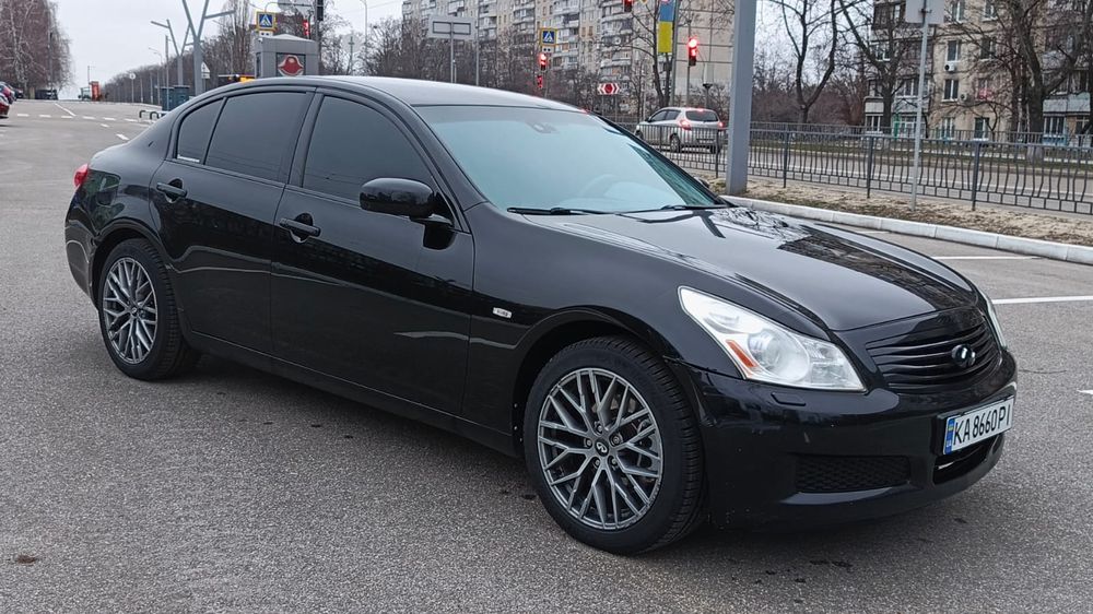 Продам Infinity G35