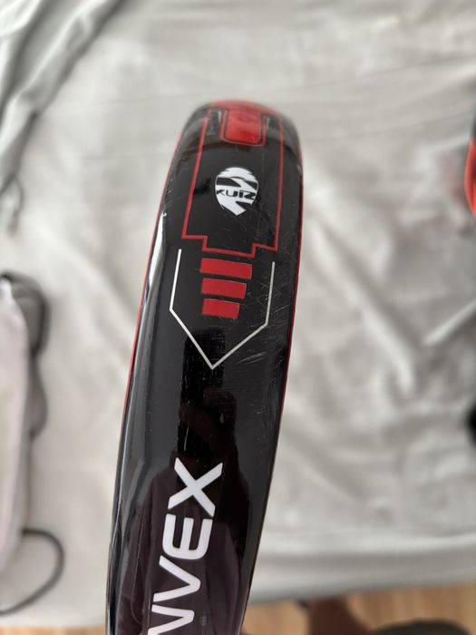 Raquete Padel Siux Carbon Convex com mochila e tubo de bolas