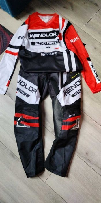 Strój na sporty męski ochronny stój kostium