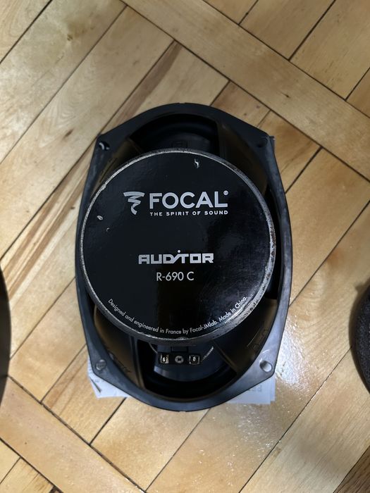 Focal Auditor R-690C. 16x9