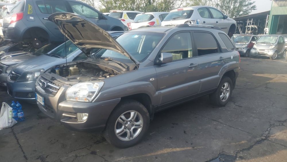 Капот Kia Sportage 2. Кіа спортейдж2Туксон