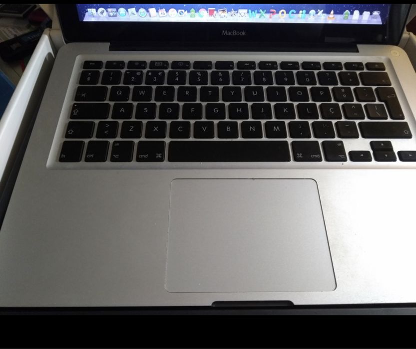 Macbook Metalizado negociavel