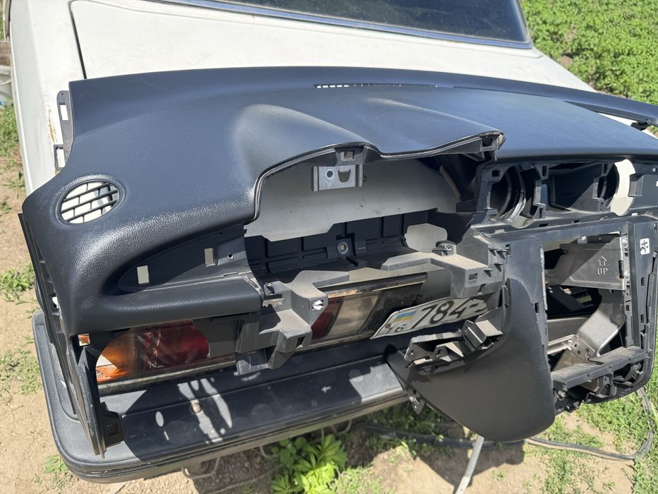 Торпедо Mitsubishi Outlander 1 2,4 CU 2003-2008г. Рестайлинг 2008г