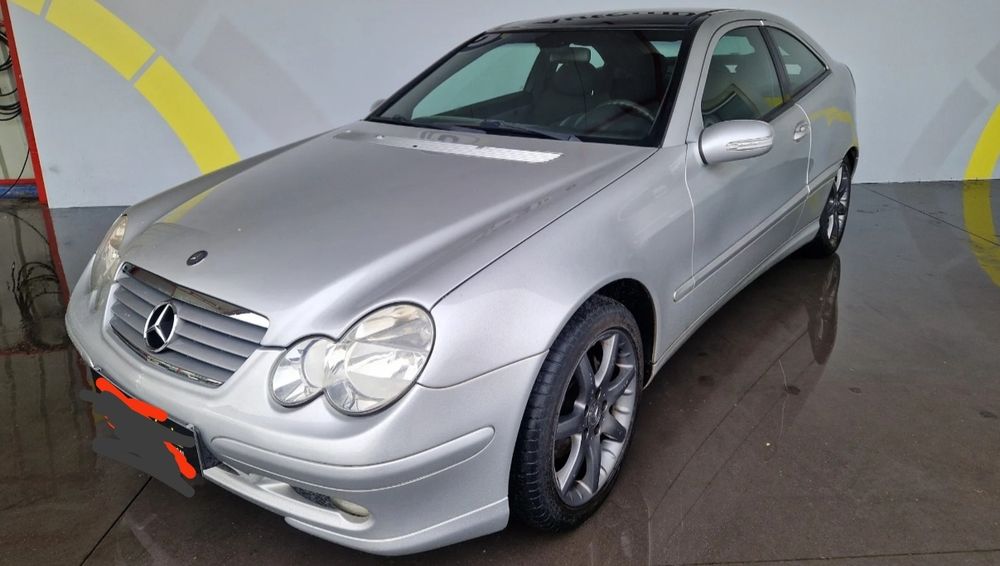 Mercedes sport Coupé c220 foto 2