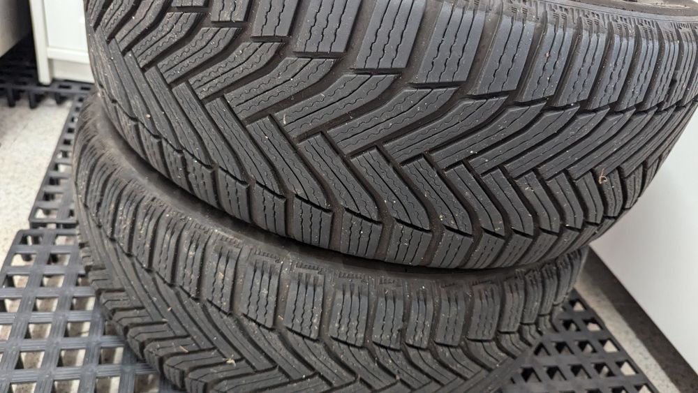 Pneus Michelin Alpin 6 Roda 17