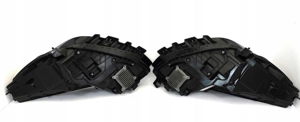 Tesla Model 3 Y фари рест дорест