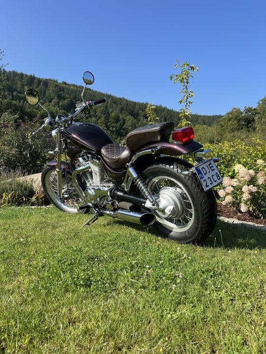 Suzuki Intruder vs 600