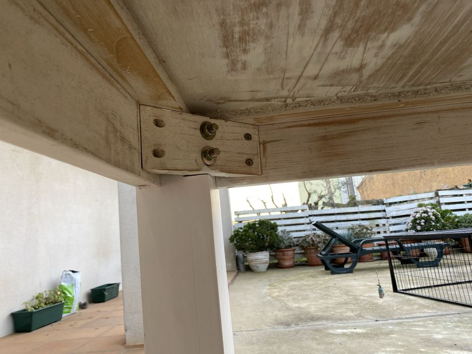 Mesa de sala ou cozinha