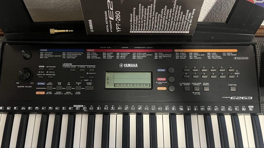 Piano Yamaha YPT-260