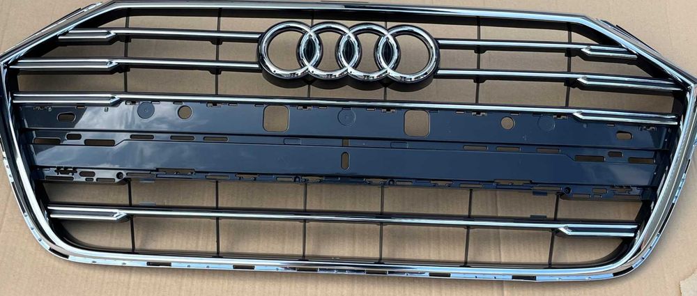 Решітка на бампер Audi A8 дорест