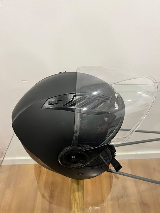 Capacete L52 praticamente novos