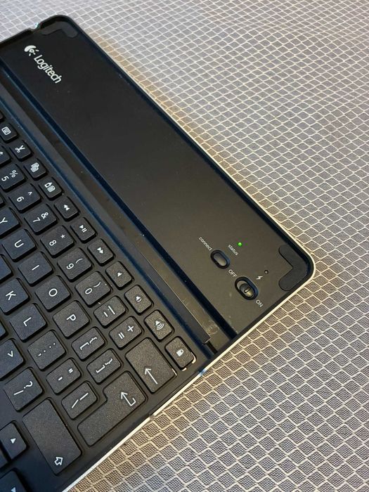 Klawiatura Logitech Tablet Y-R0023 (ZAGG) Bluetooth – iPad 2 / 3 / 4