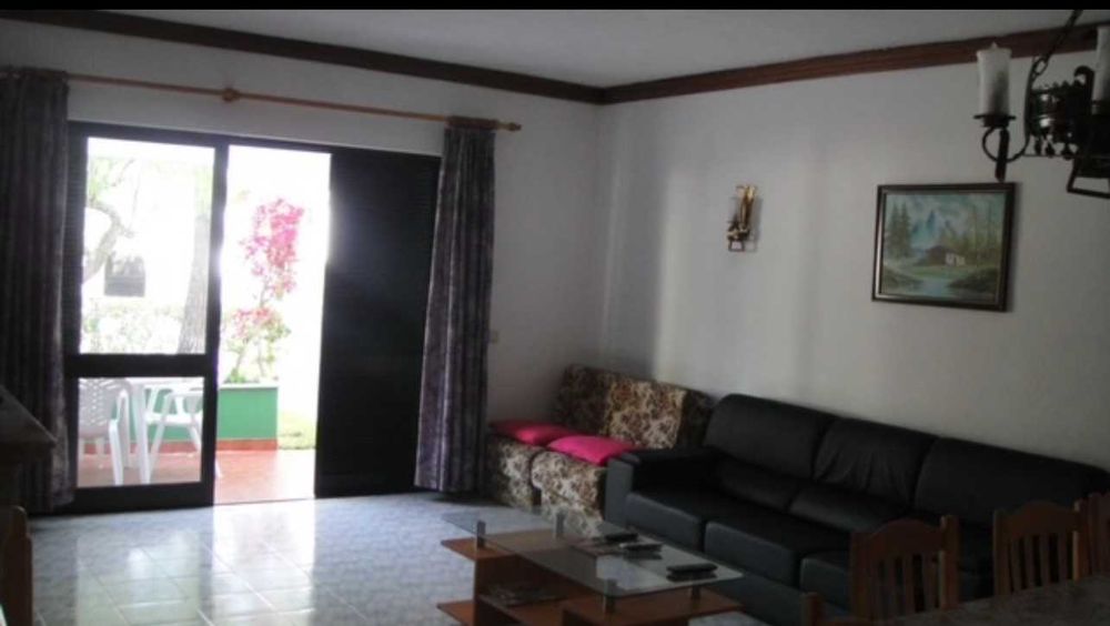 Alugo para férias Moradia V2 em Açoteias praia da Falésia Albufeira