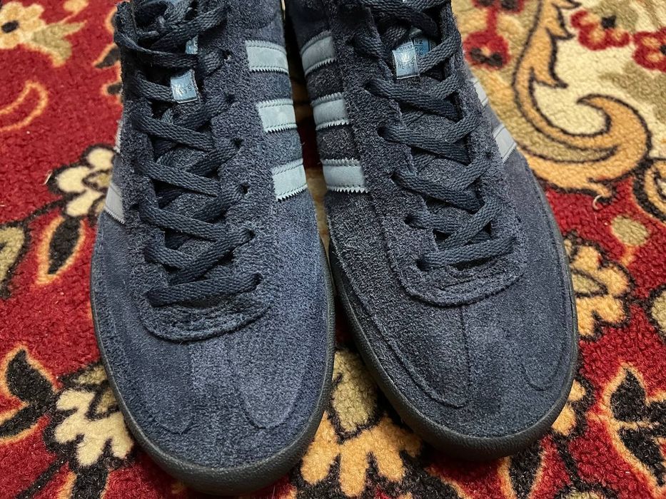 Замшевые кеды Adidas gazelle 2010 года и Adidas Jeans 2019 года