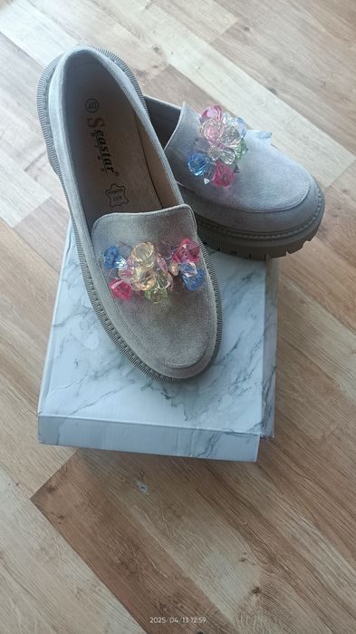 Nowe mokasyny damskie rozm 40