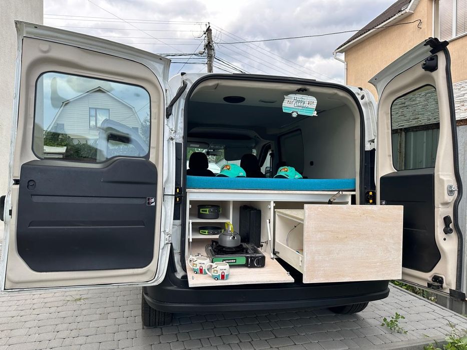 Dodge Promaster City (Fiat doblo)2015 года.