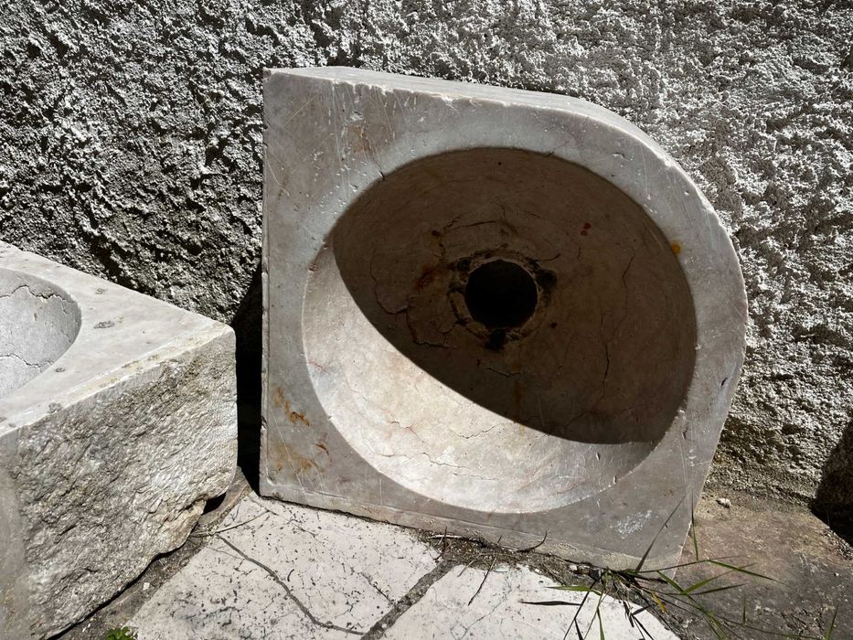 Lindíssima pia de cozinha antiga em pedra Lioz