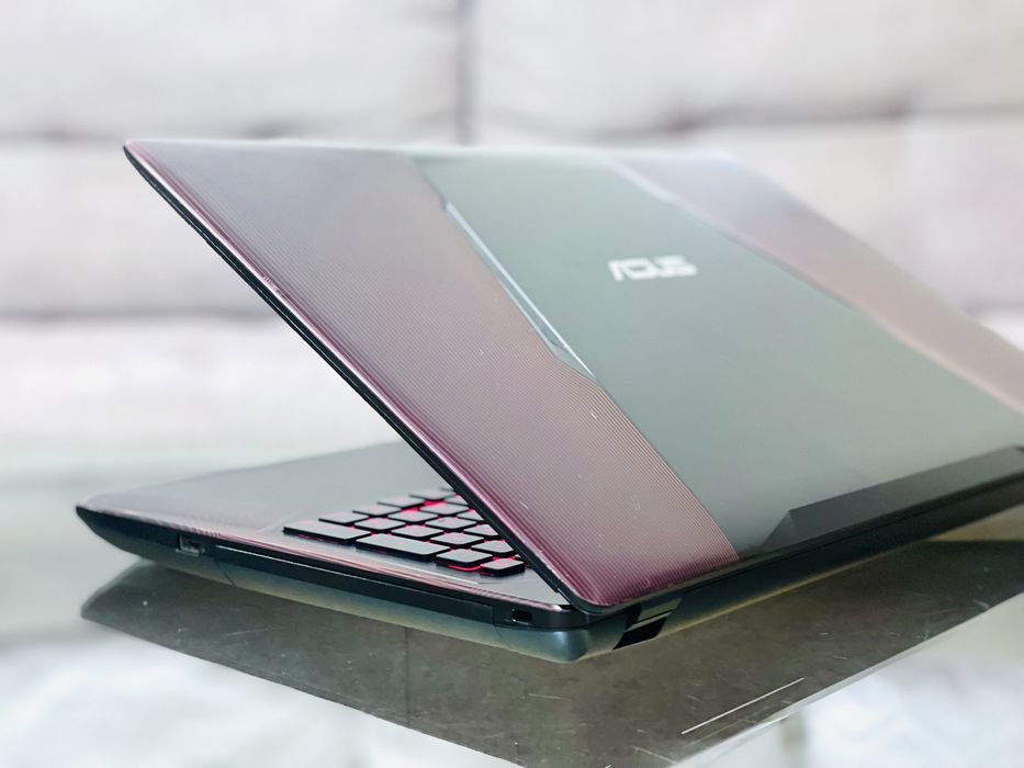 Asus Gaming/FHD/ i5-7300HQ/3.5 GHz/12 ГБ/SSD 256/GTX 1050 Ti/4ГБ