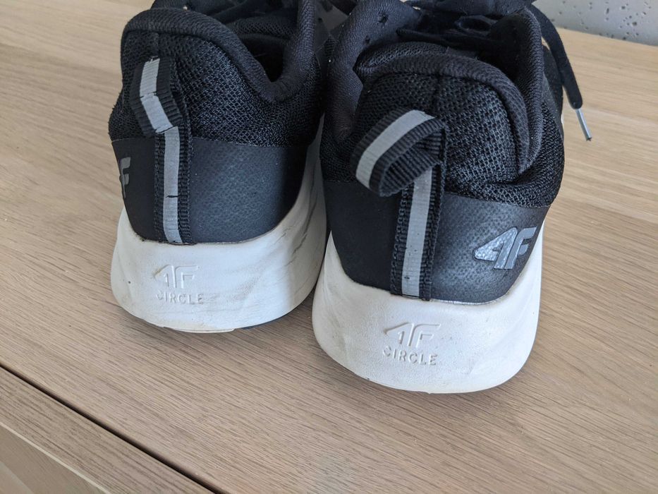 Buty adidasy damskie 39 oddychające super 4F