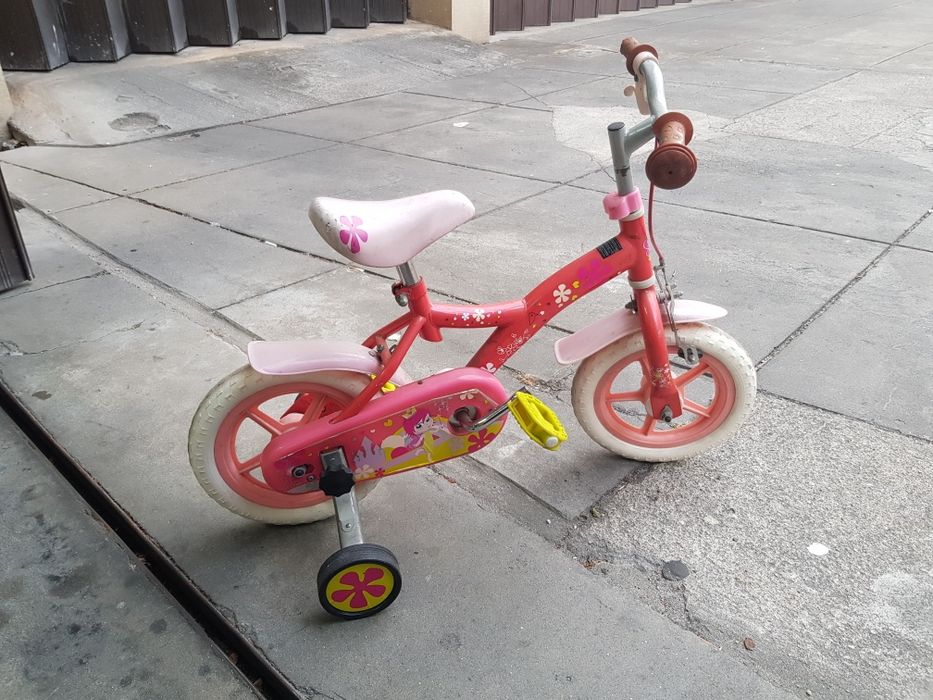 Bicicleta de criança com rodinhas