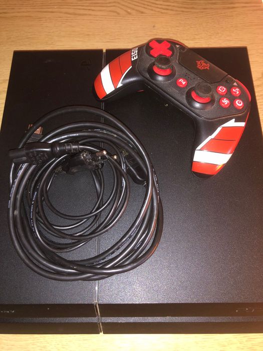 PlayStation 4 Sony 500gb + comando + cabo de alimentação