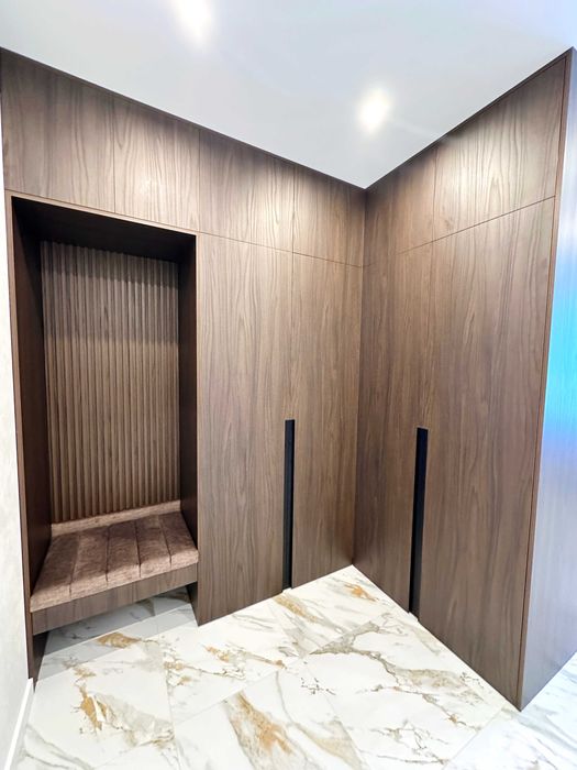 Квартира в центрі з дорогим ремонтом клубний будинок