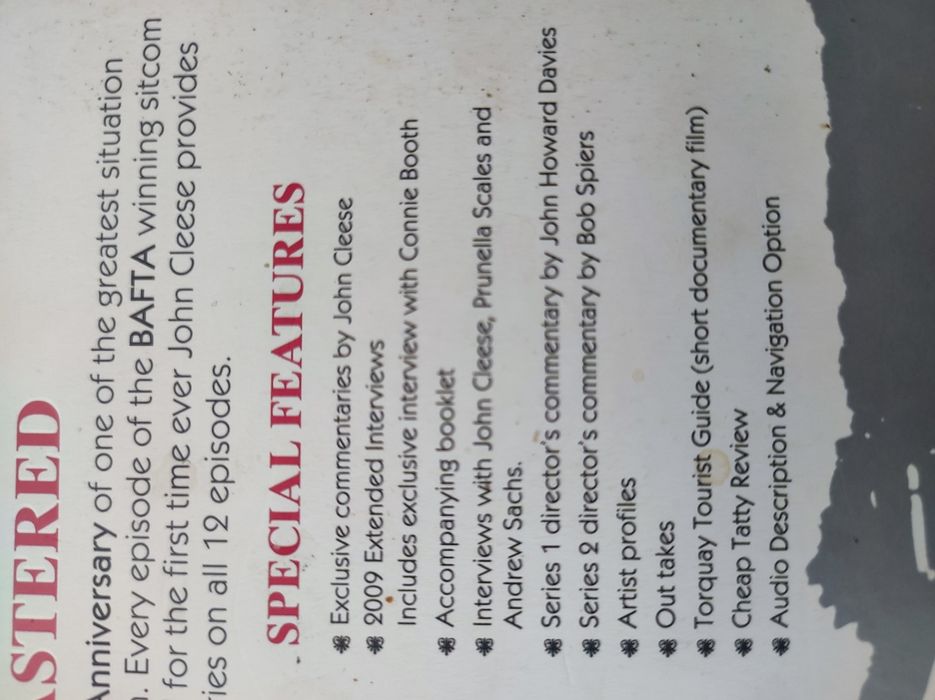 "Fawlty Towers" com John Cleese - Edição remasterizada 30 anos