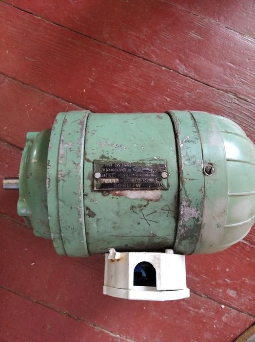 Електродвигун швейної машинки