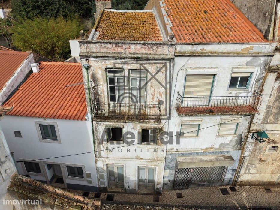 Oportunidade de Investimento no Centro Histórico de Alenquer - Bair...