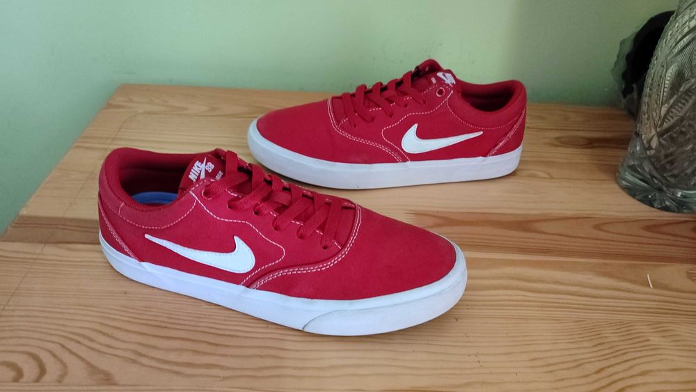 Кроссовки Nike Charge SB Red 41/42р. стелька 27 см.