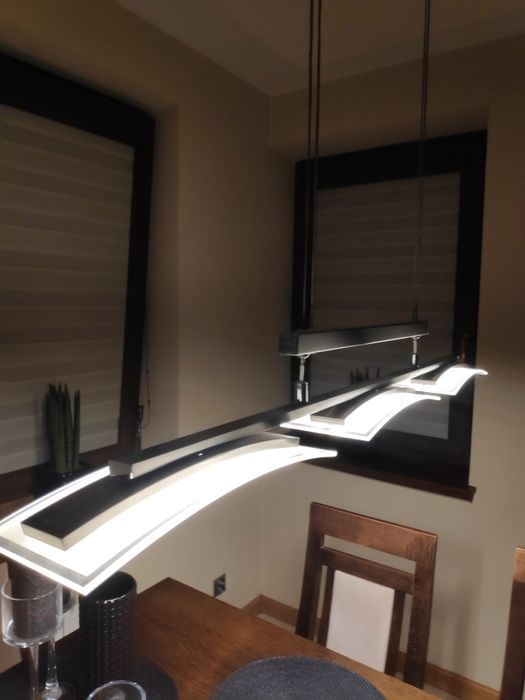 Sprzedam lampę wiszącą LED stan idealny